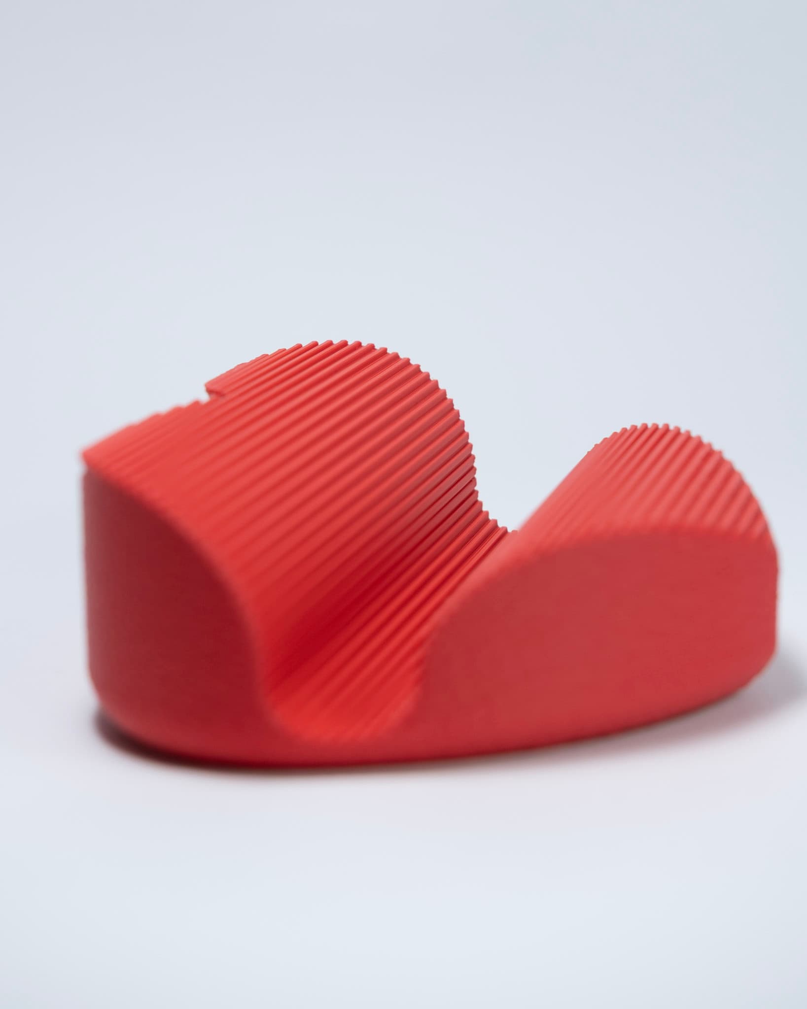 Amare Phone Stand - Swiss-made 3D printed design object by NinoLabs