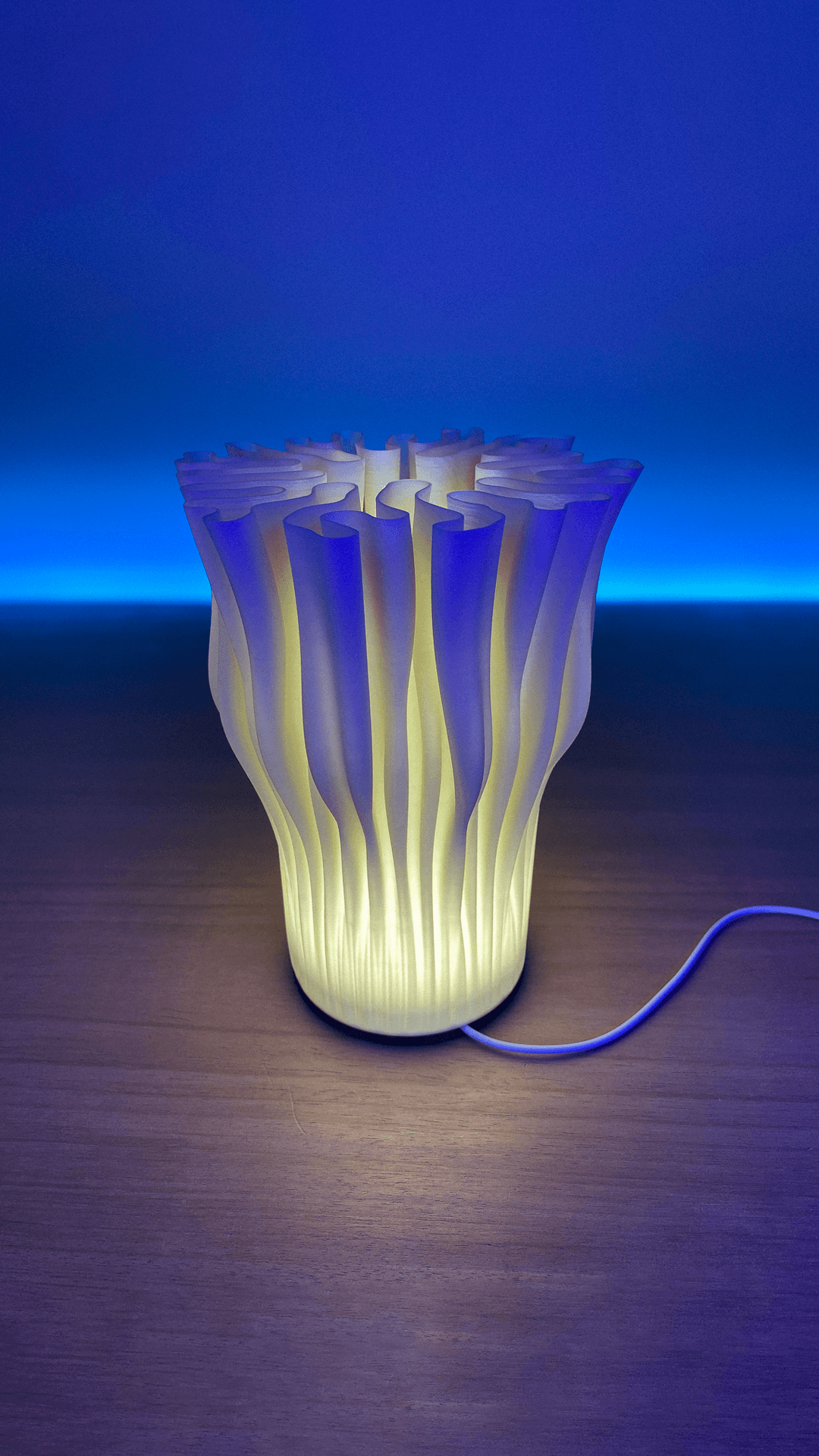 Zoan Table Lamp - Swiss-made 3D printed design object by NinoLabs